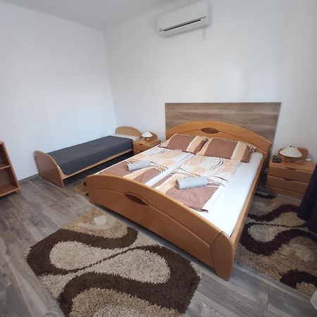 Aquatherma Apartman Sárospatak Buitenkant foto