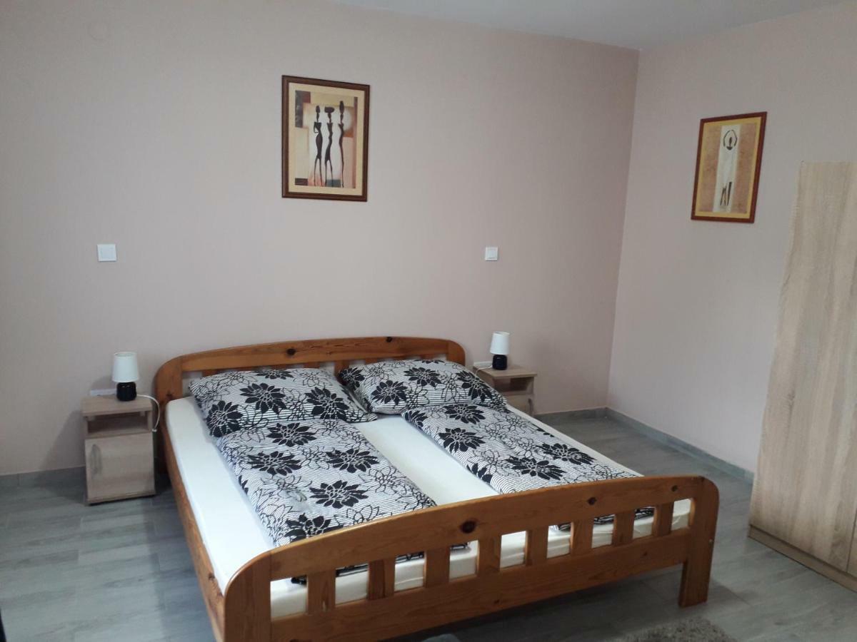 Aquatherma Apartman Sárospatak Buitenkant foto